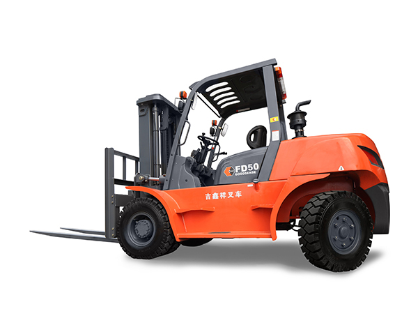 4 5T內燃平衡重式叉車